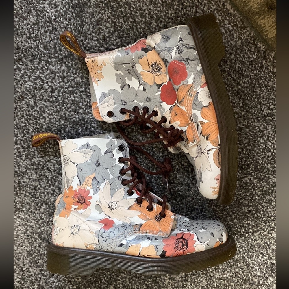 Floral Pascal Dr Martens